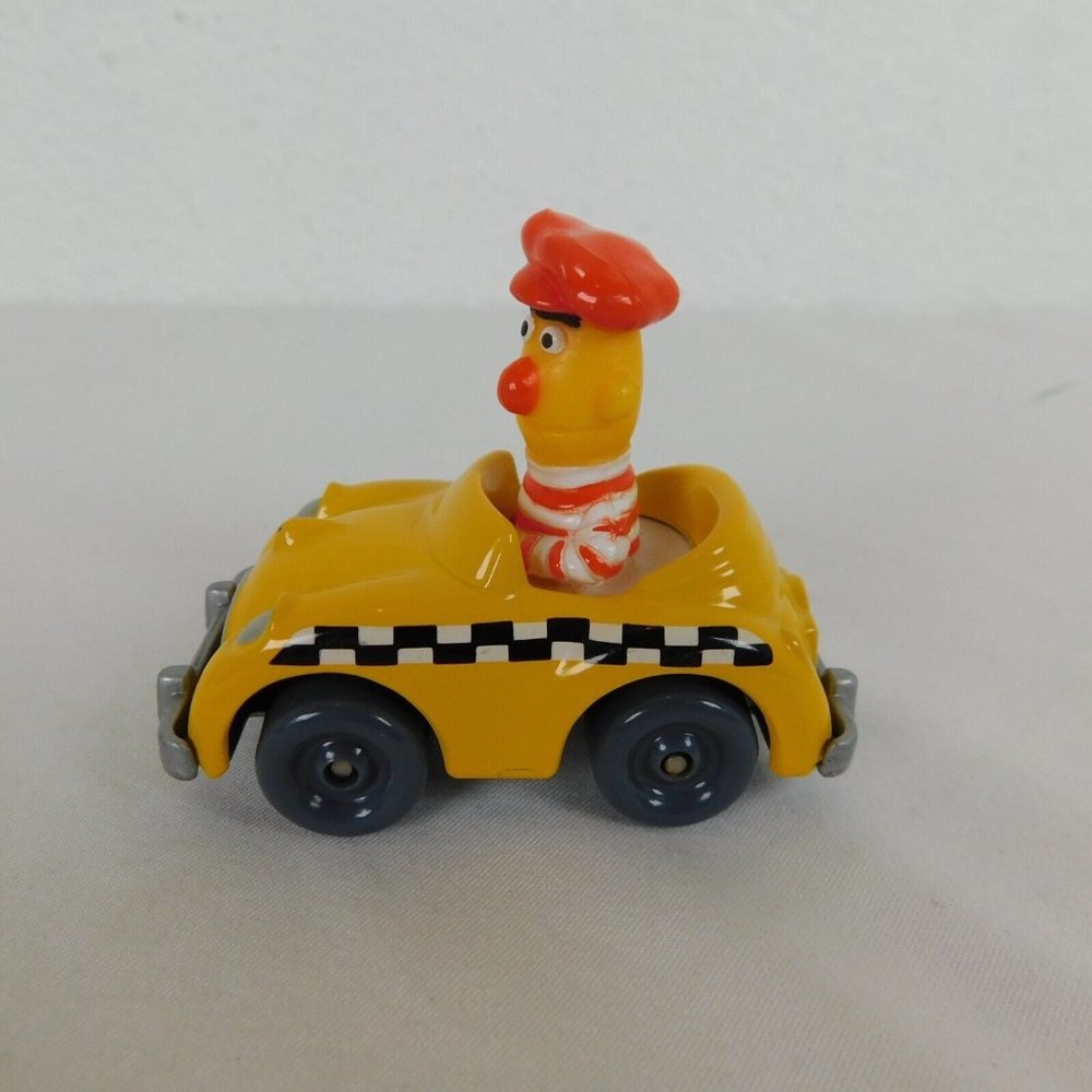 2 Sesame Street Muppets Playskool Die Cast Cars 1981-1983 Toy Vintage Bird Bert - Picture 9 of 11